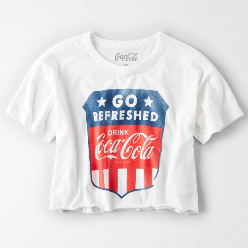 IN SEARCH OF American eagle tee coca cola crop top